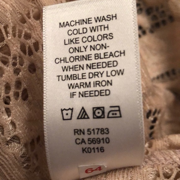 MAURICES NWOT BLUSH PINK LACE SLEEVELESS TOP - Picture 15 of 16